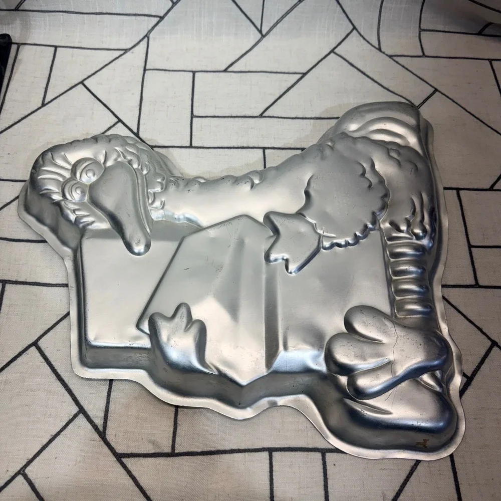 Wilton Cake Pan 13